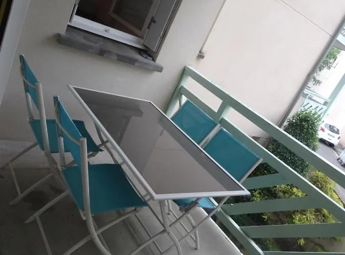 Le Cocon De Garrigou شقة *